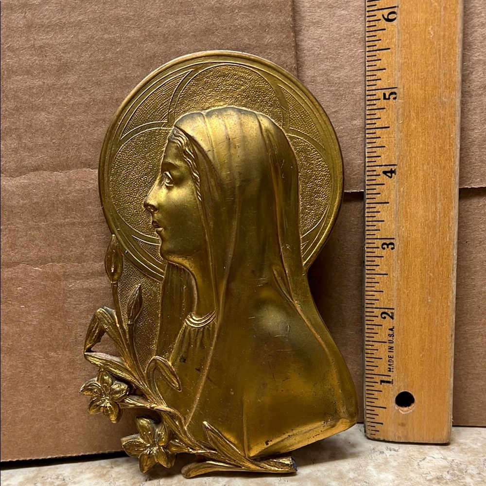 Gold Religious Madonna Wall Plaque